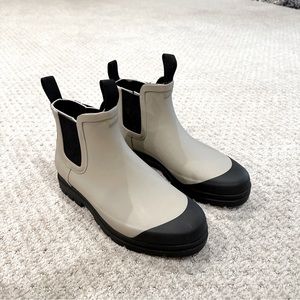 NEW Everlane The Rain Boot in Stone size 7 rain boots
